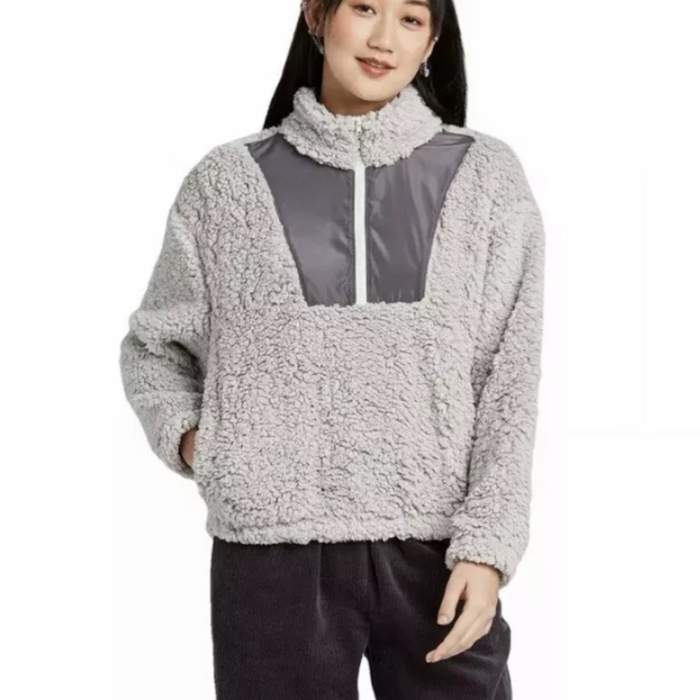 Wild Fable - Cozy Sweater Teddy Faux Fur - Size XS
